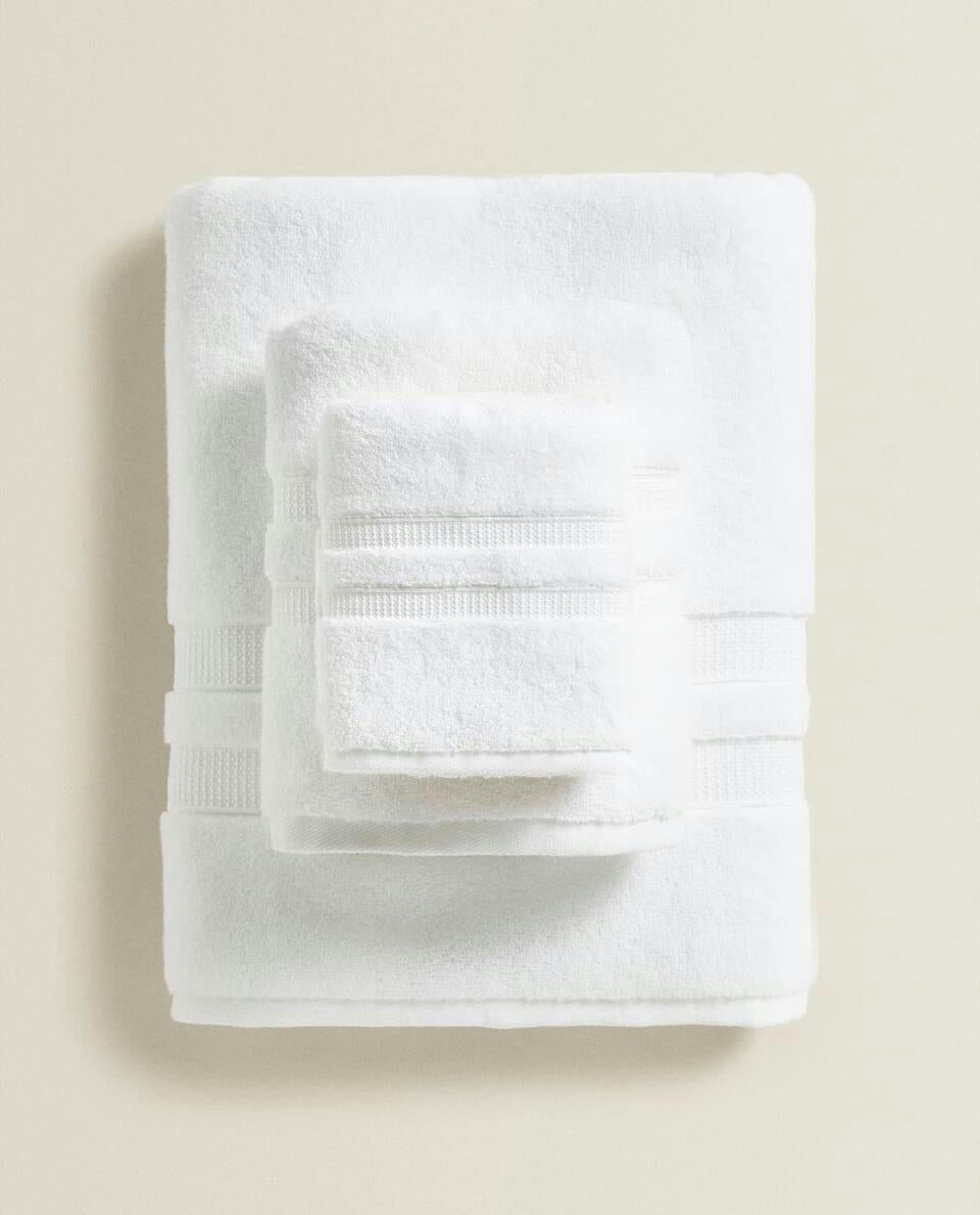 EXTRA SOFT TOWEL WITH DOUBLE BORDER