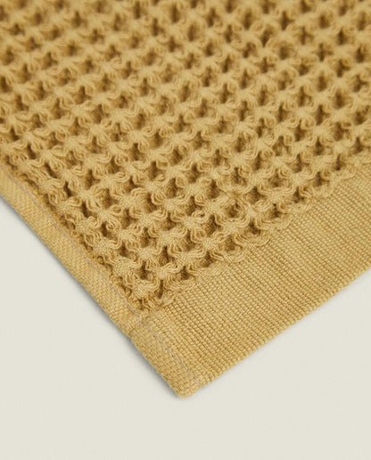WAFFLE-KNIT COTTON TOWEL